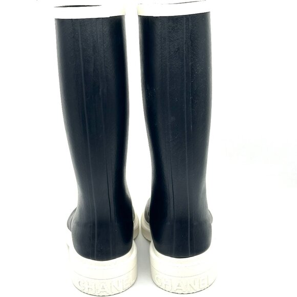CHANEL 26C Rubber PVC CC Logo Two Tone Rainboots Rain Boots Black White - Picture 9 of 12
